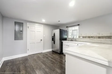 3024 North 76th Avenue Elmwood Park IL 60707