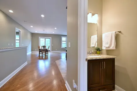 204 Donmor Drive Bloomingdale IL 60108