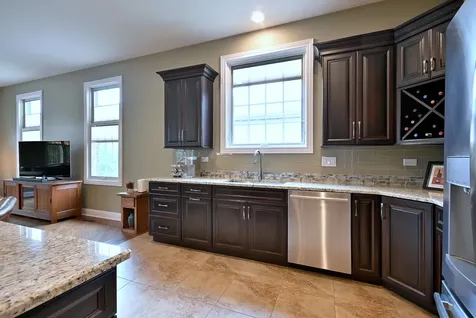 204 Donmor Drive Bloomingdale IL 60108