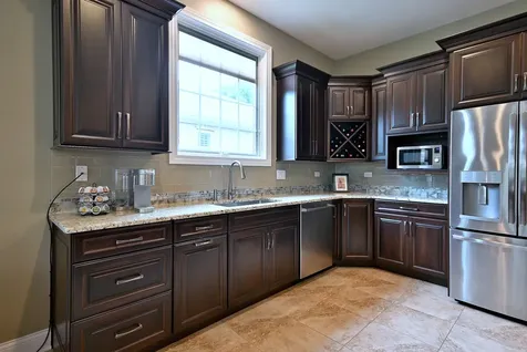 204 Donmor Drive Bloomingdale IL 60108