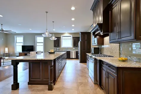 204 Donmor Drive Bloomingdale IL 60108
