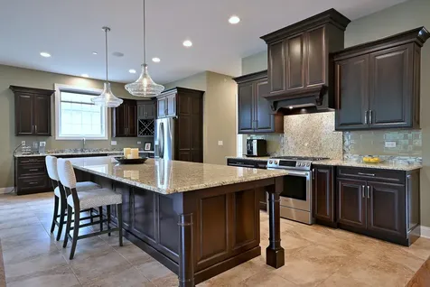 204 Donmor Drive Bloomingdale IL 60108