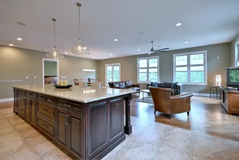 204 Donmor Drive Bloomingdale IL 60108