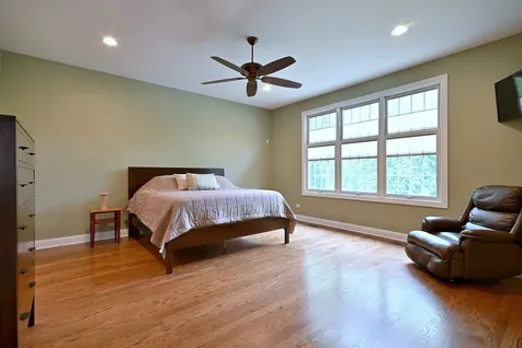 204 Donmor Drive Bloomingdale IL 60108