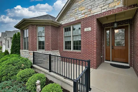 204 Donmor Drive Bloomingdale IL 60108