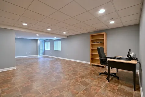 204 Donmor Drive Bloomingdale IL 60108