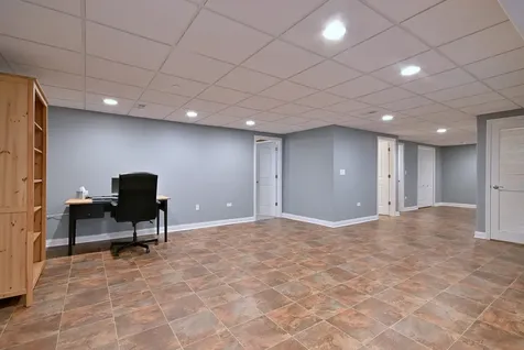 204 Donmor Drive Bloomingdale IL 60108