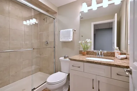 204 Donmor Drive Bloomingdale IL 60108
