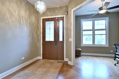 204 Donmor Drive Bloomingdale IL 60108