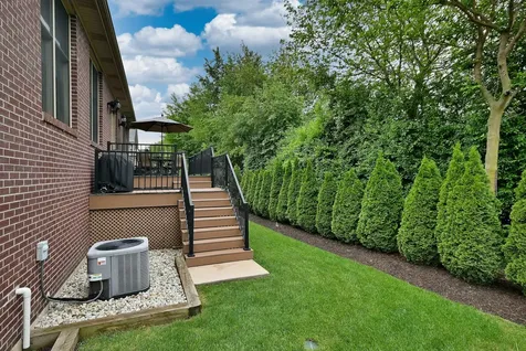 204 Donmor Drive Bloomingdale IL 60108