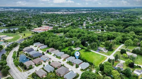 204 Donmor Drive Bloomingdale IL 60108