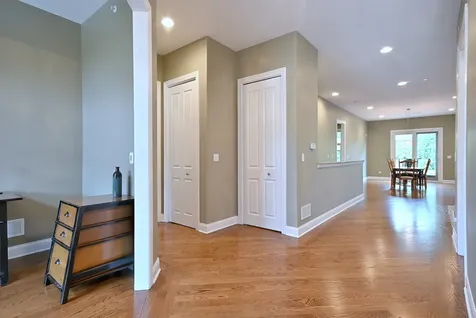 204 Donmor Drive Bloomingdale IL 60108