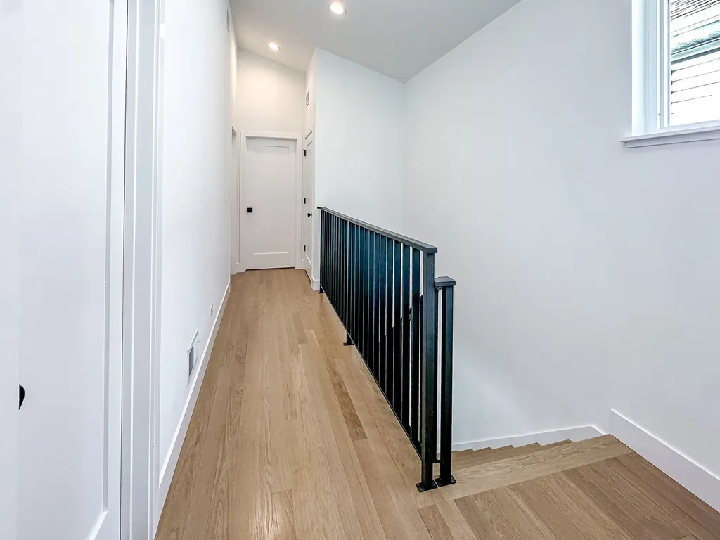 2528 West Polk Street Chicago IL 60612