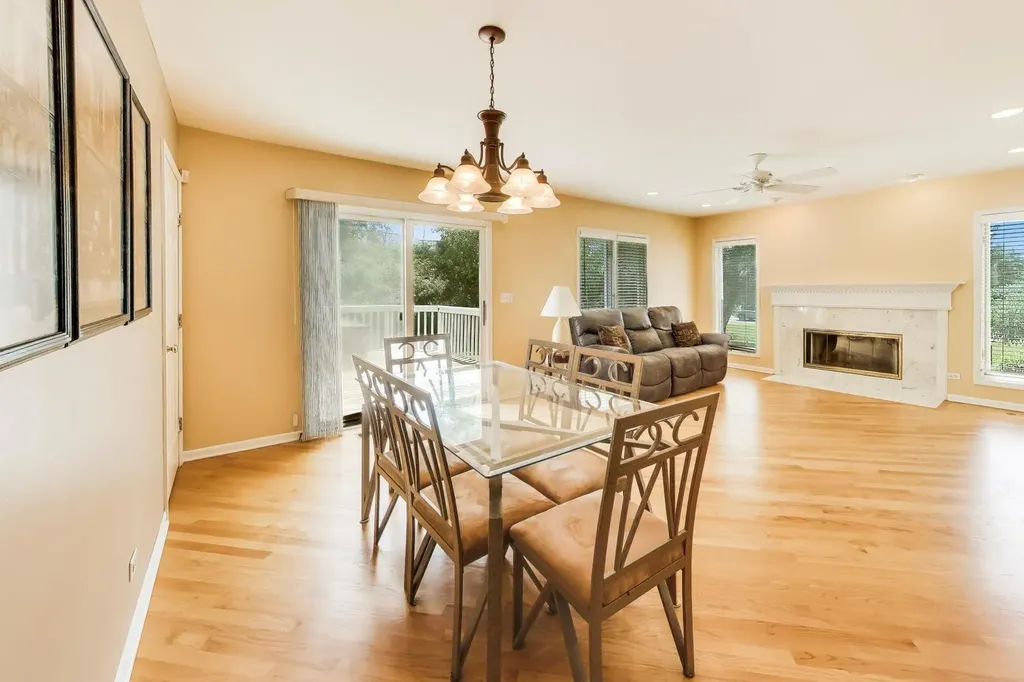 24W066 St Charles Road Wheaton IL 60187