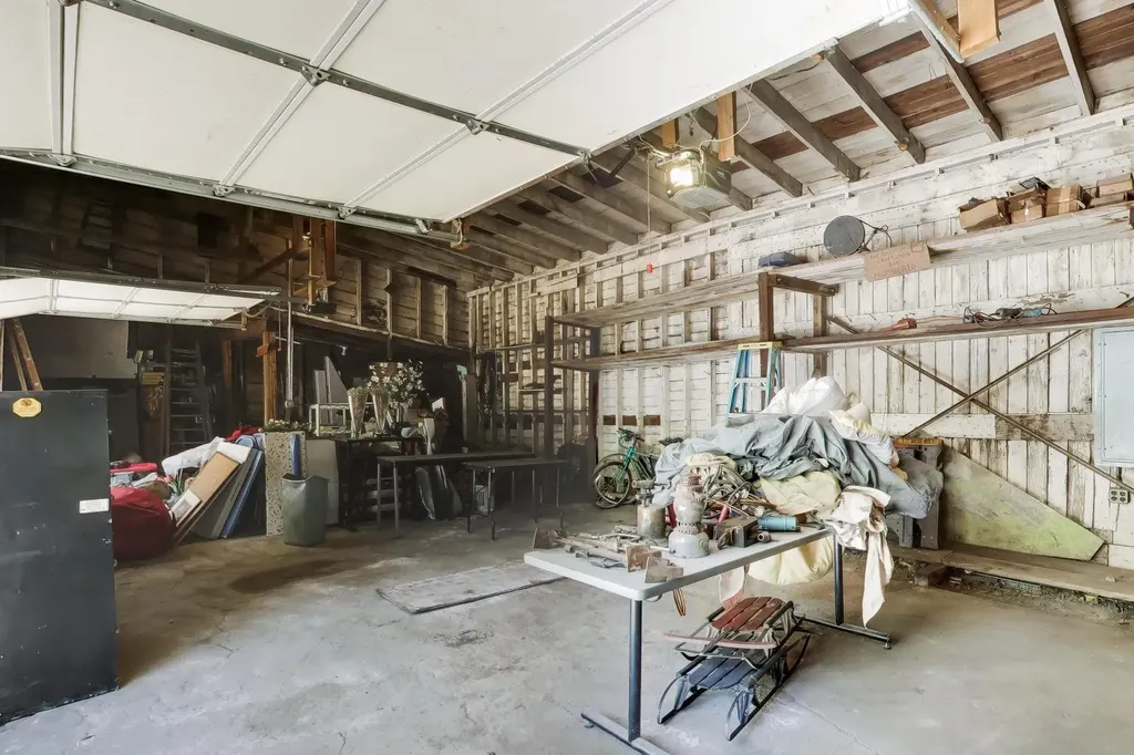 24W066 St Charles Road Wheaton IL 60187