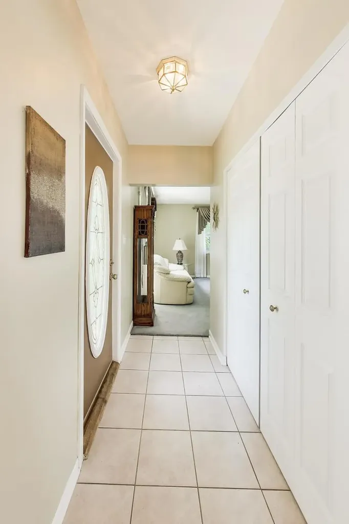 24W066 St Charles Road Wheaton IL 60187