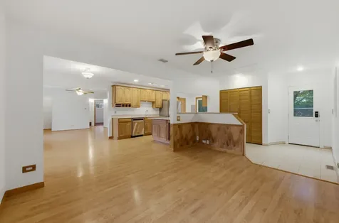 440 Aster Lane Hoffman Estates IL 60169