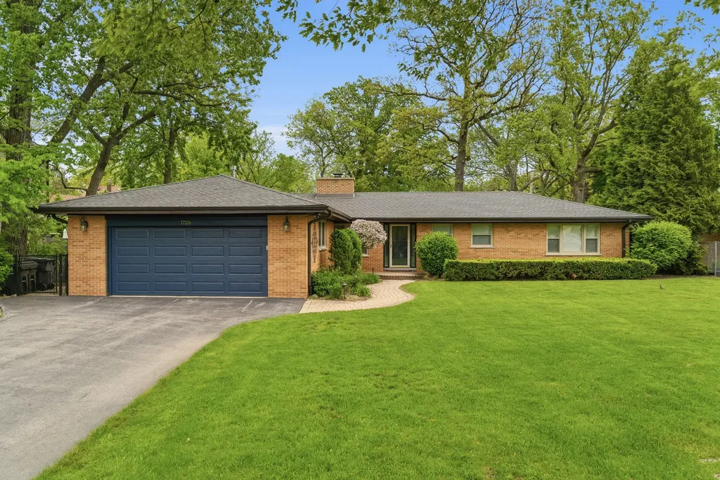 1725 Sunset Ridge Road Glenview IL 60025