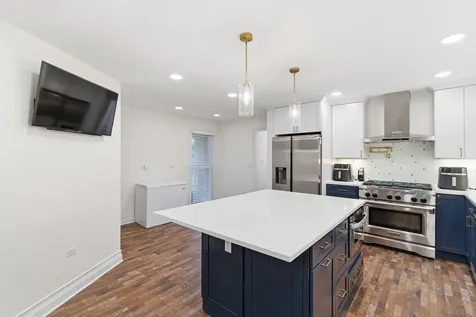 1725 Sunset Ridge Road Glenview IL 60025