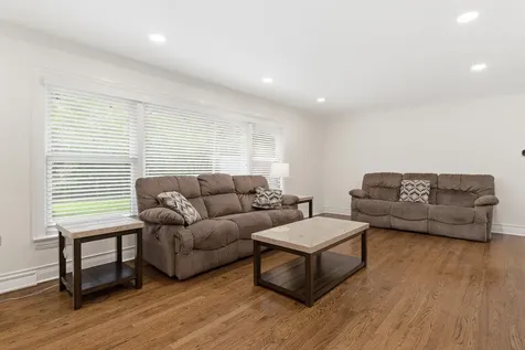 1725 Sunset Ridge Road Glenview IL 60025