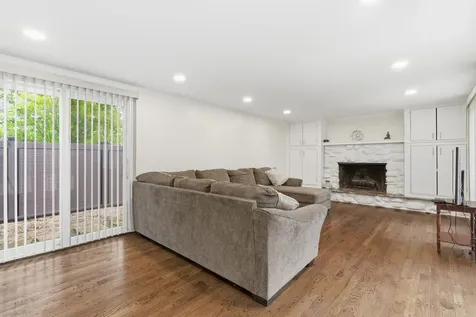 1725 Sunset Ridge Road Glenview IL 60025