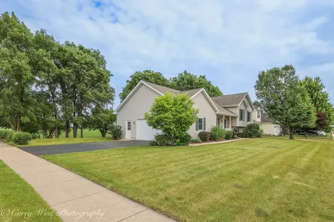 480 N Aspen Drive Cortland IL 60112
