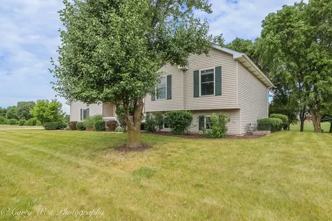 480 N Aspen Drive Cortland IL 60112