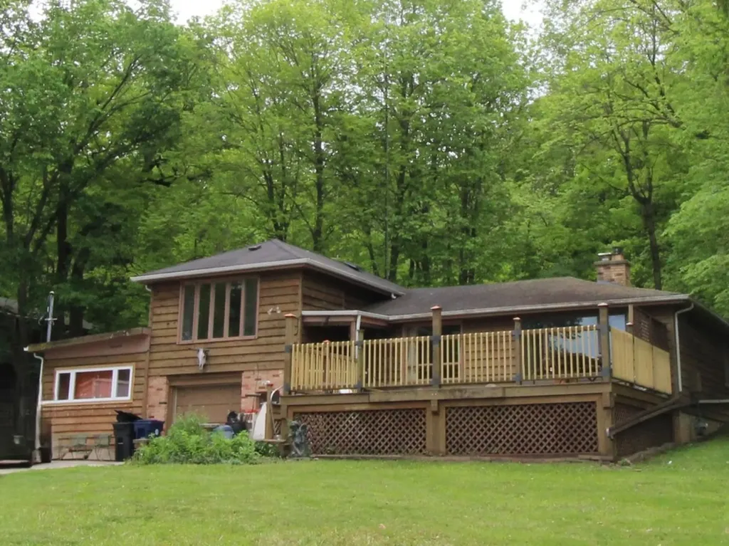 1843 North River Road Algonquin IL 60102