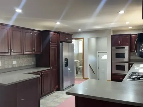 733 Caryn Circle South Holland IL 60473