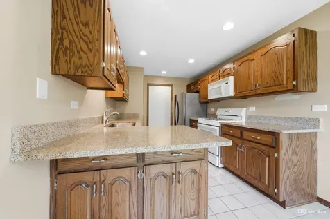 9822 Mill Drive W Palos Park IL 60464