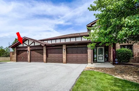 9822 Mill Drive W Palos Park IL 60464