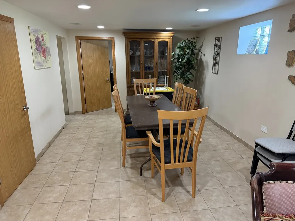 3442 Prairie Avenue Brookfield IL 60513