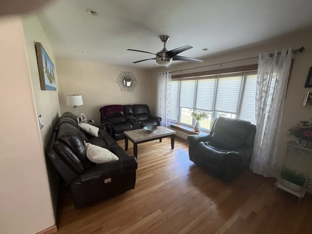 3442 Prairie Avenue Brookfield IL 60513