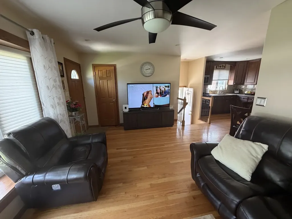 3442 Prairie Avenue Brookfield IL 60513