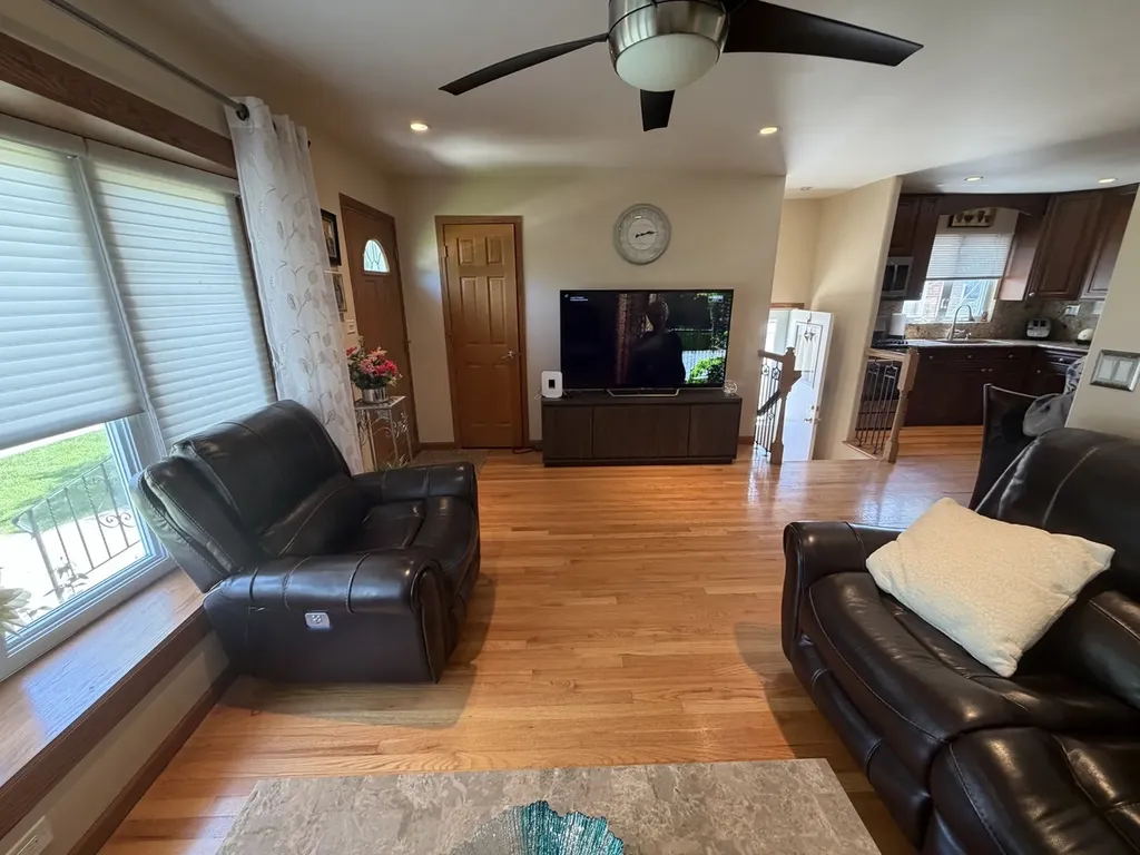 3442 Prairie Avenue Brookfield IL 60513