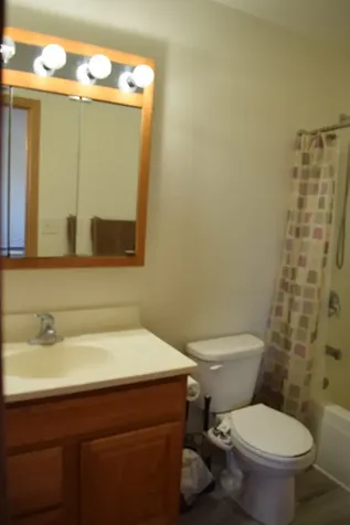 565 North Strack Street Cortland IL 60112