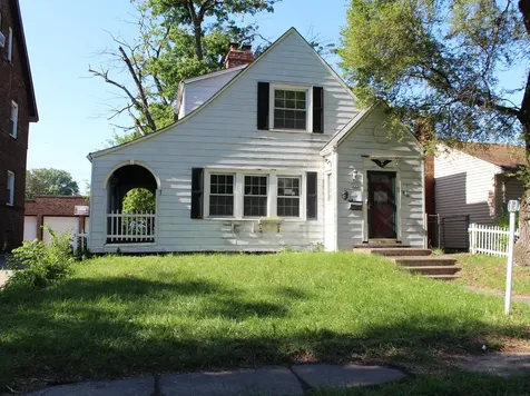 306 Elizabeth Street Calumet City IL 60409