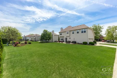 497 Treasure Drive Oswego IL 60543