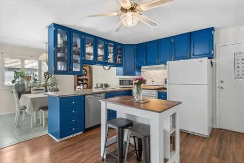 306 Hale Avenue Romeoville IL 60446