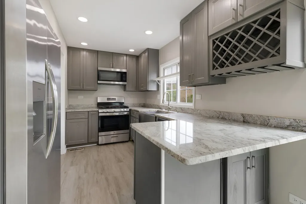 3261 Bremerton Lane Aurora IL 60504