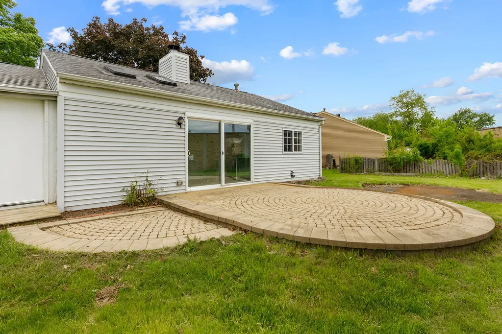 3261 Bremerton Lane Aurora IL 60504