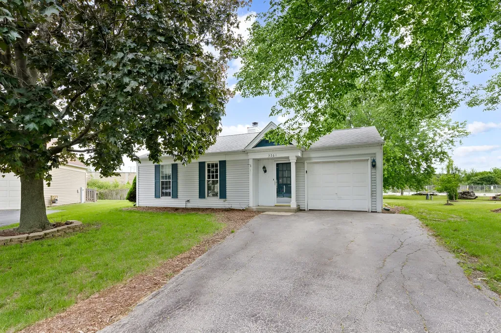 3261 Bremerton Lane Aurora IL 60504