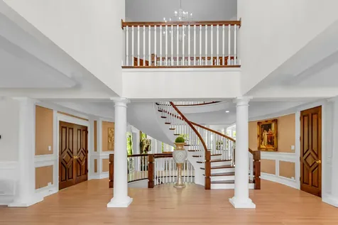 10 Clubside Court Burr Ridge IL 60527