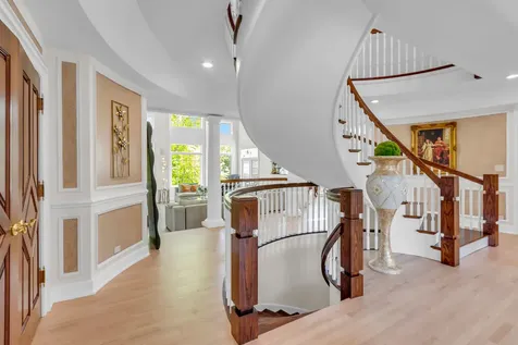 10 Clubside Court Burr Ridge IL 60527