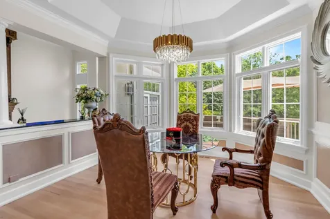 10 Clubside Court Burr Ridge IL 60527
