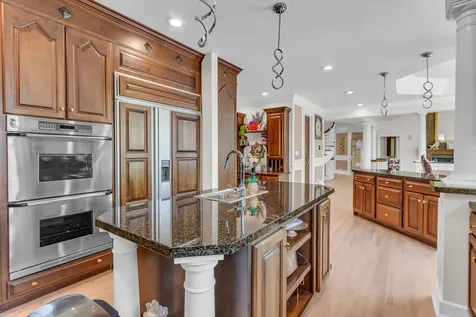 10 Clubside Court Burr Ridge IL 60527