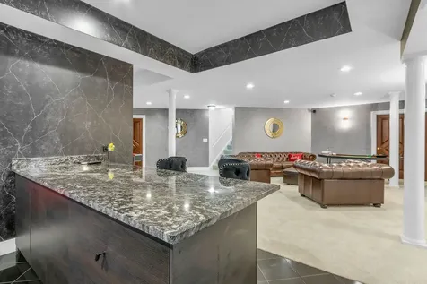 10 Clubside Court Burr Ridge IL 60527