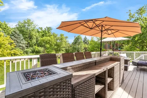 10 Clubside Court Burr Ridge IL 60527