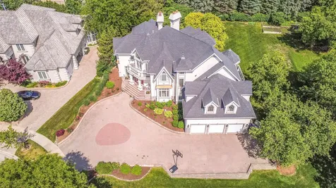 10 Clubside Court Burr Ridge IL 60527