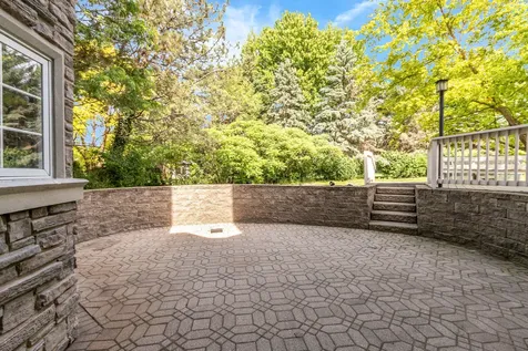10 Clubside Court Burr Ridge IL 60527